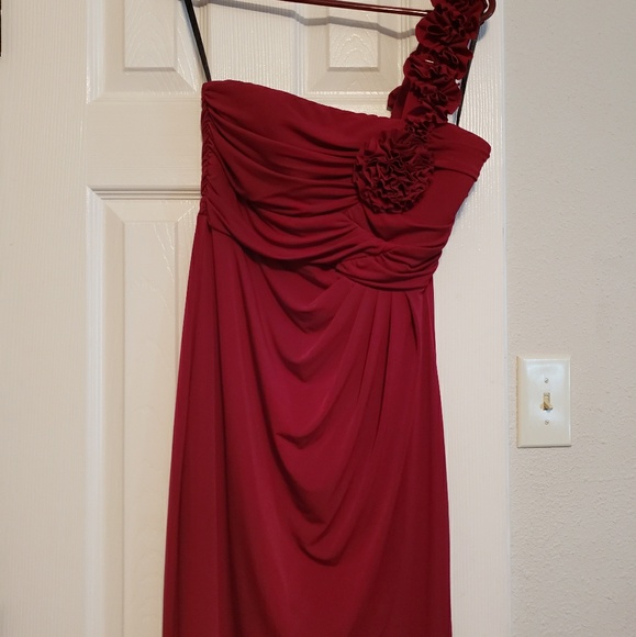 Cute Burgundy dress - Picture 1 of 4